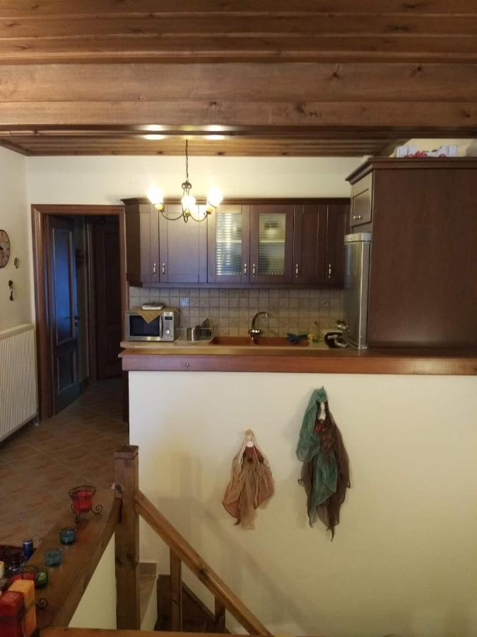 Karpenísion La Casa Di Pietraヴィラ エクステリア 写真