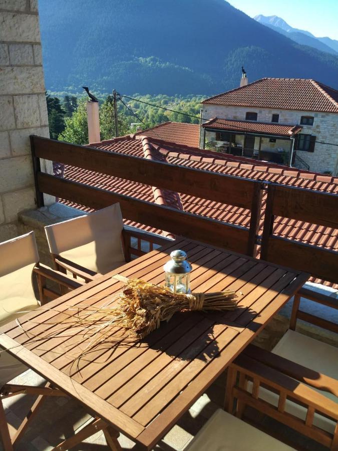 Karpenísion La Casa Di Pietraヴィラ エクステリア 写真