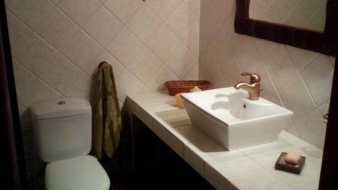 Karpenísion La Casa Di Pietraヴィラ エクステリア 写真